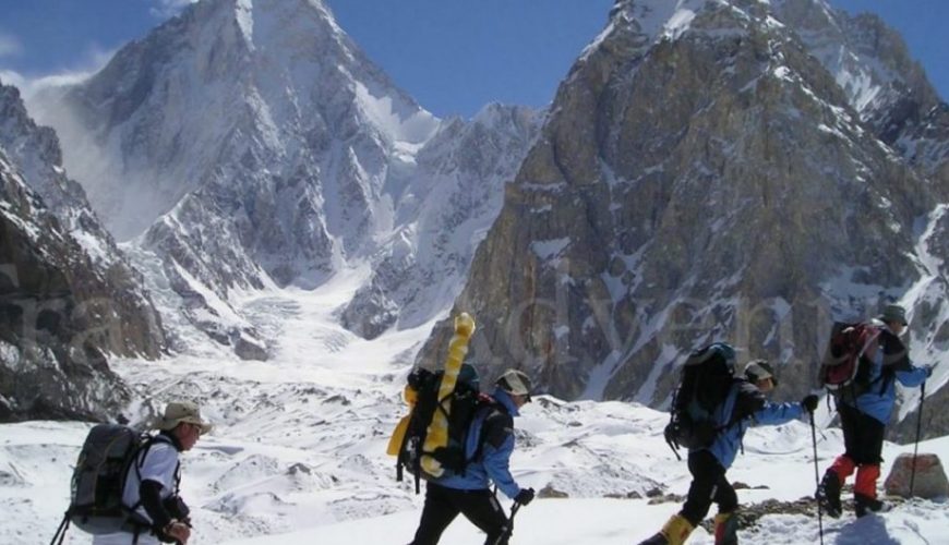 MOUNTAINS FOR CLIMBING IN PAKISTAN